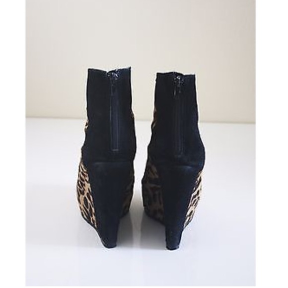 Kelsi Dagger Huette Leopard Wedge - Picture 5 of 8